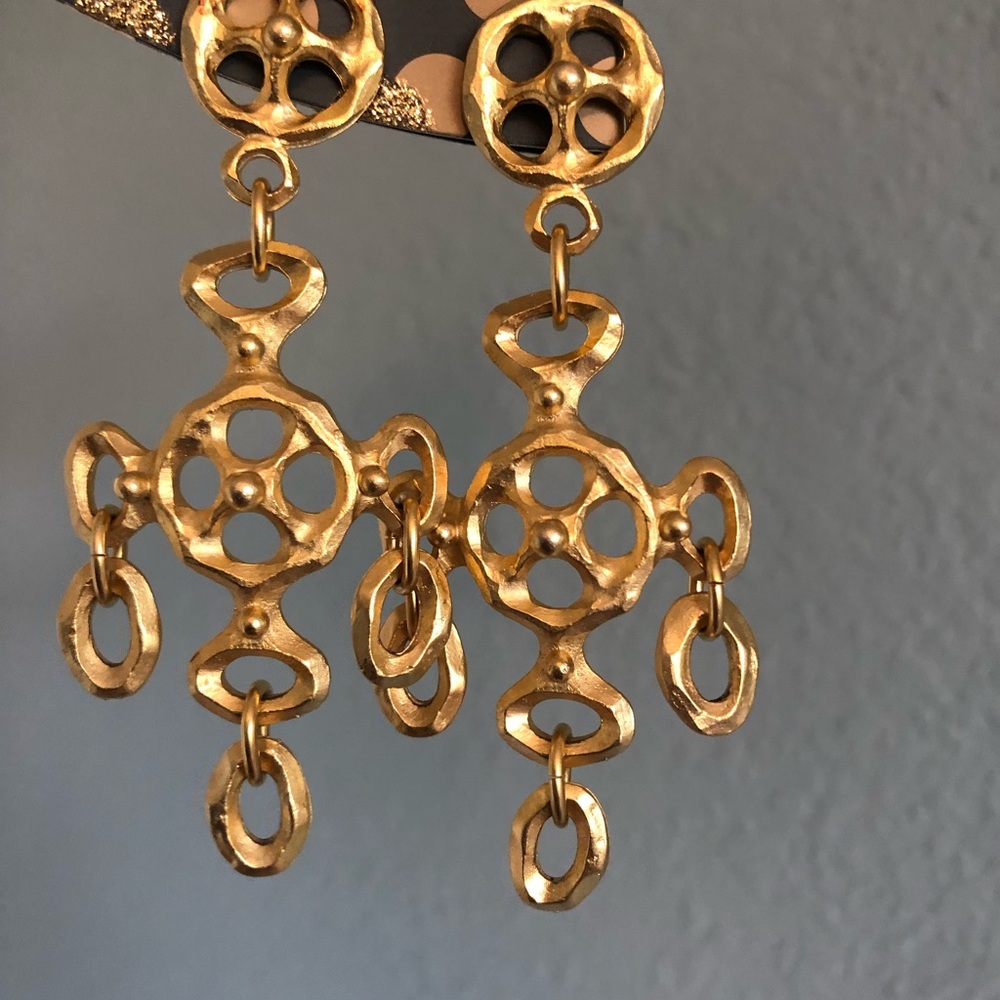 Vintage 90s Gold Clip Earrings